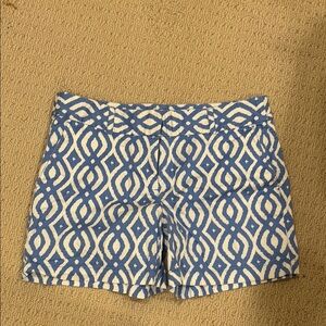 Vineyard Vines Blue and White Bermuda Shorts with Geometric Pattern